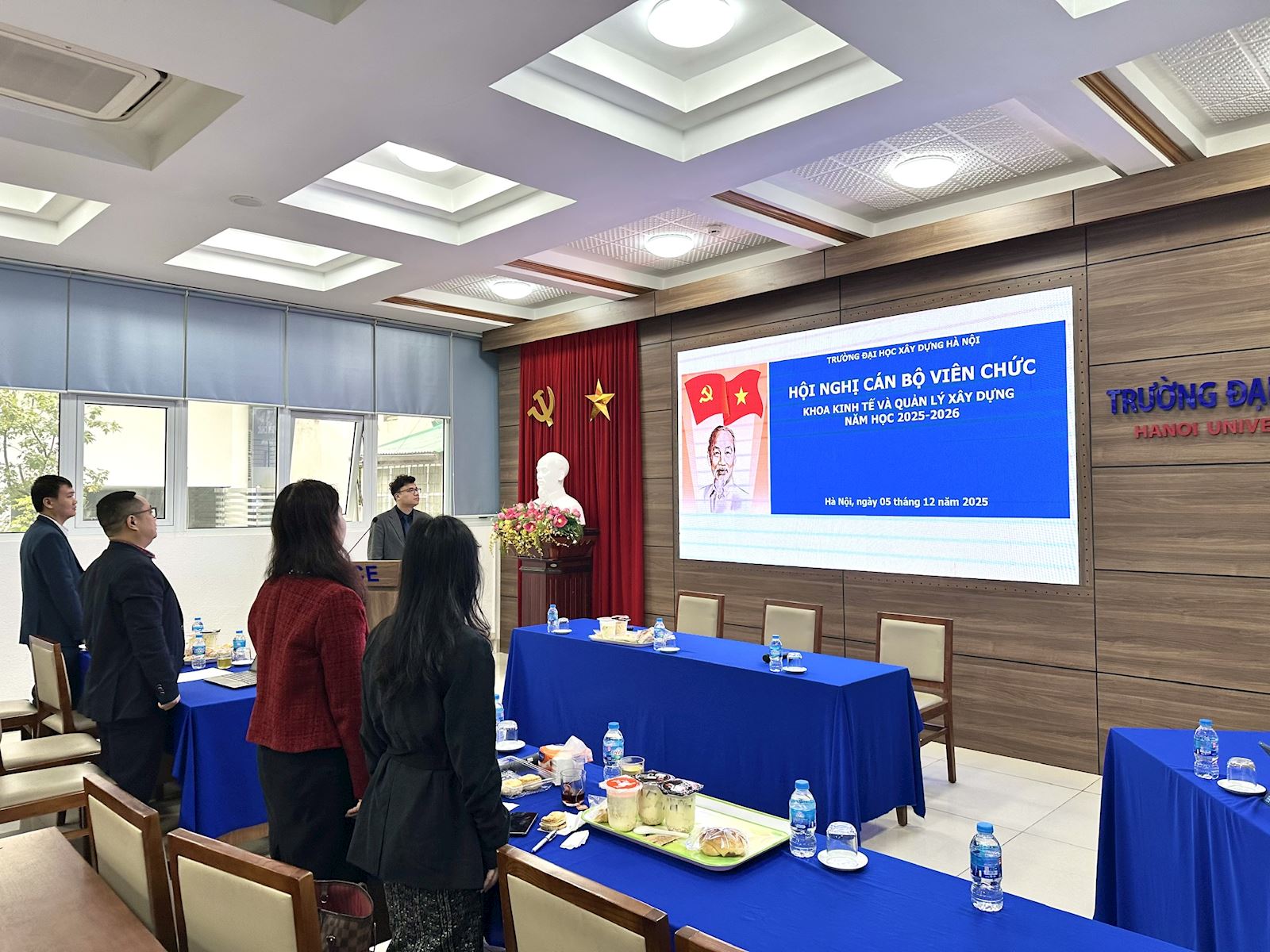 HỘI NGHỊ CÁN BỘ VIÊN CHỨC KHOA KINH TẾ VÀ QUẢN LÝ XÂY DỰNG NĂM HỌC 2025-2026